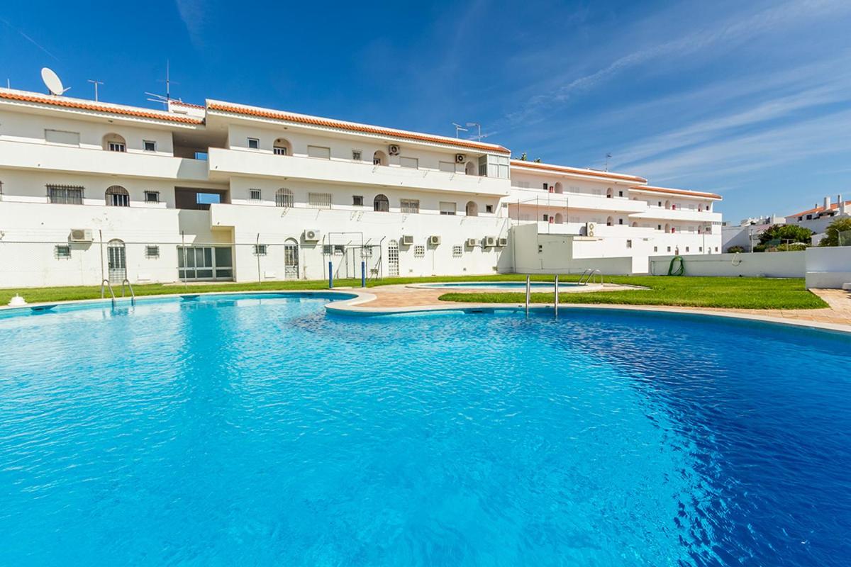 Apartamentos Oura AreiaSol by Sunny Deluxe - B&B