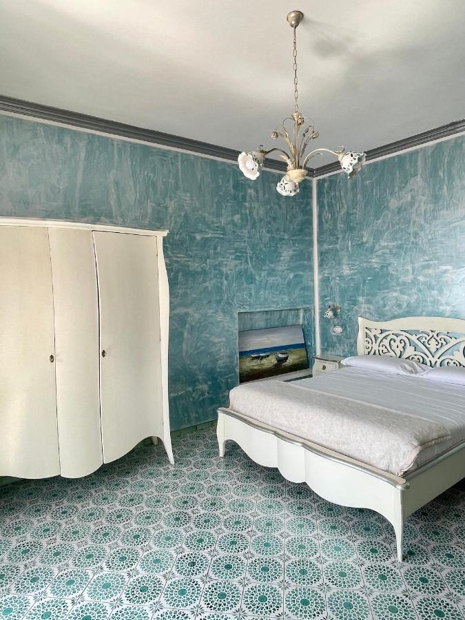 Doppel-/Zweibettzimmer mit eigener Terrasse
