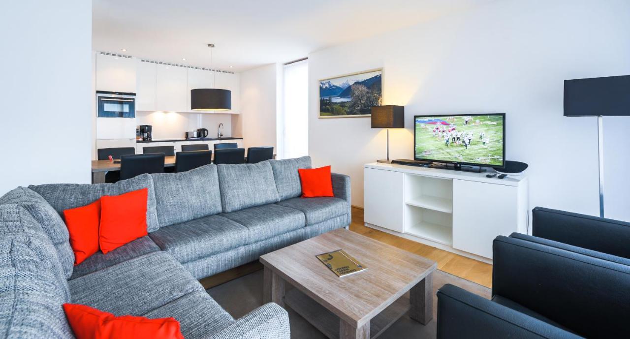 Three-Bedroom Apartment 2.4