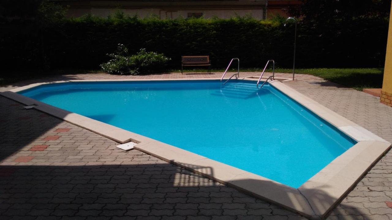 Anne apartman Siófok - B&B