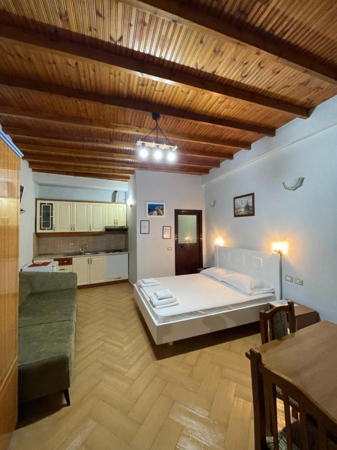 Triple Room with Balcony