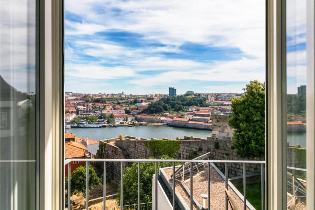 Oporto River View 2 Bed - B&B Oporto