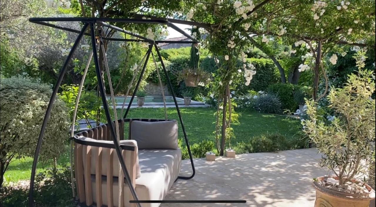 LA PARADOUNE 3 - B&B Paradou