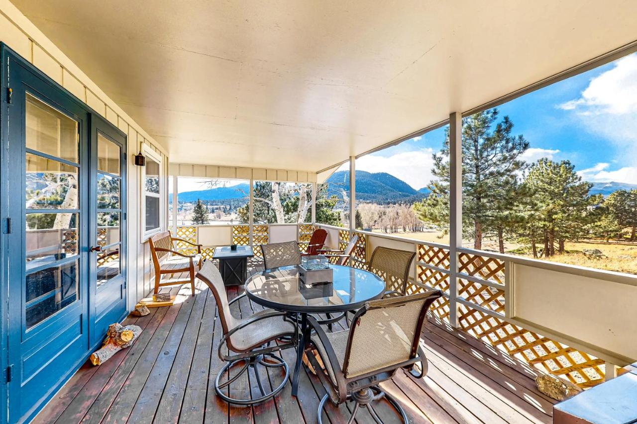 B&B Estes Park - Fairways & 14ers - Bed and Breakfast Estes Park