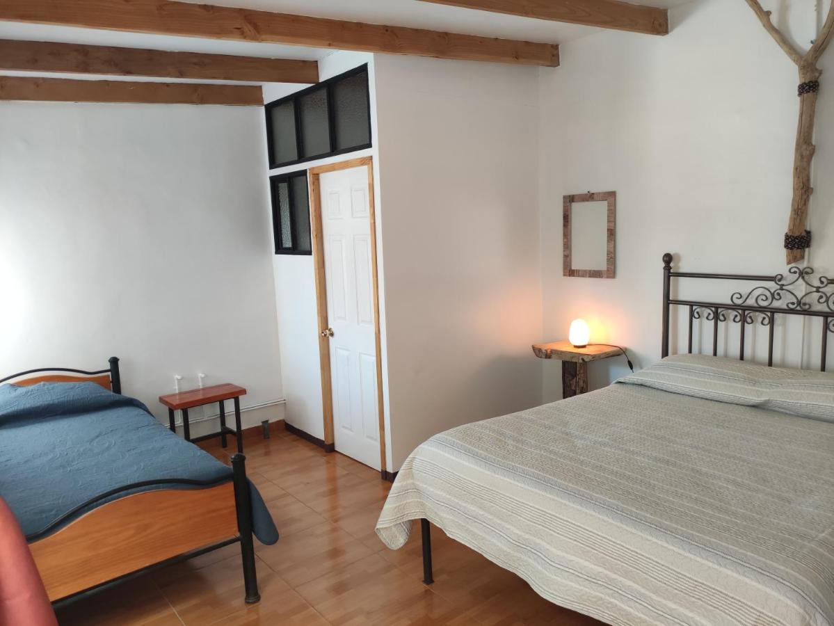 Chambre Triple avec Salle de Bains Privative
