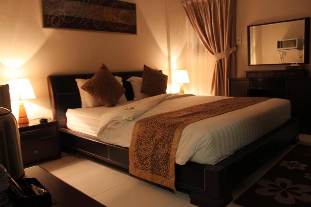 Estudio con cama extragrande