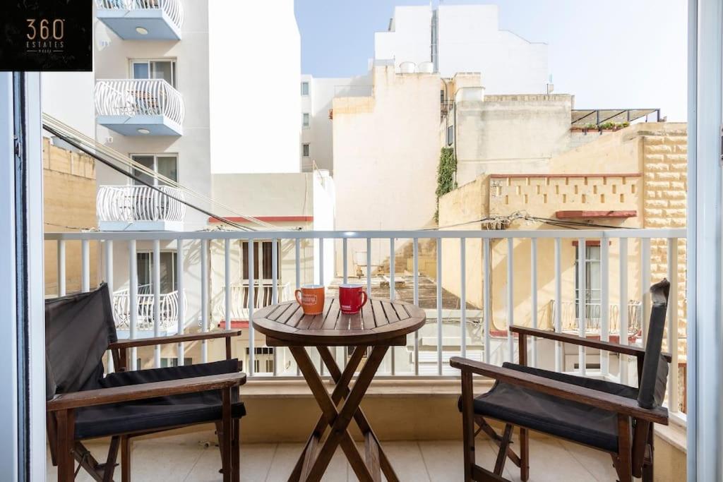 B&B San Pawl il-Baħar - Beautiful, TOP NOTCH 1 BR APT just off the coast by 360 Estates - Bed and Breakfast San Pawl il-Baħar