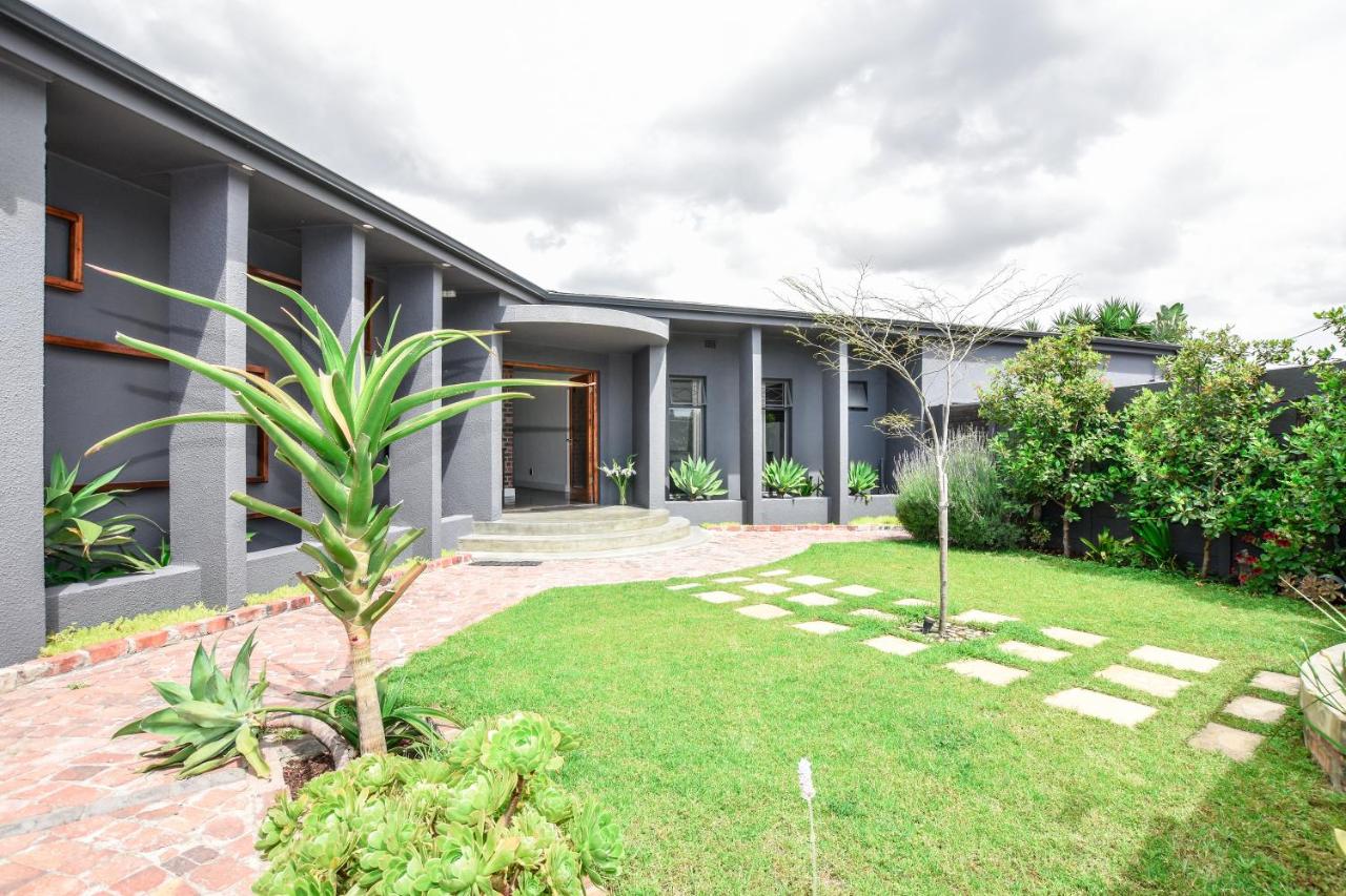 OnQ Accommodation - B&B