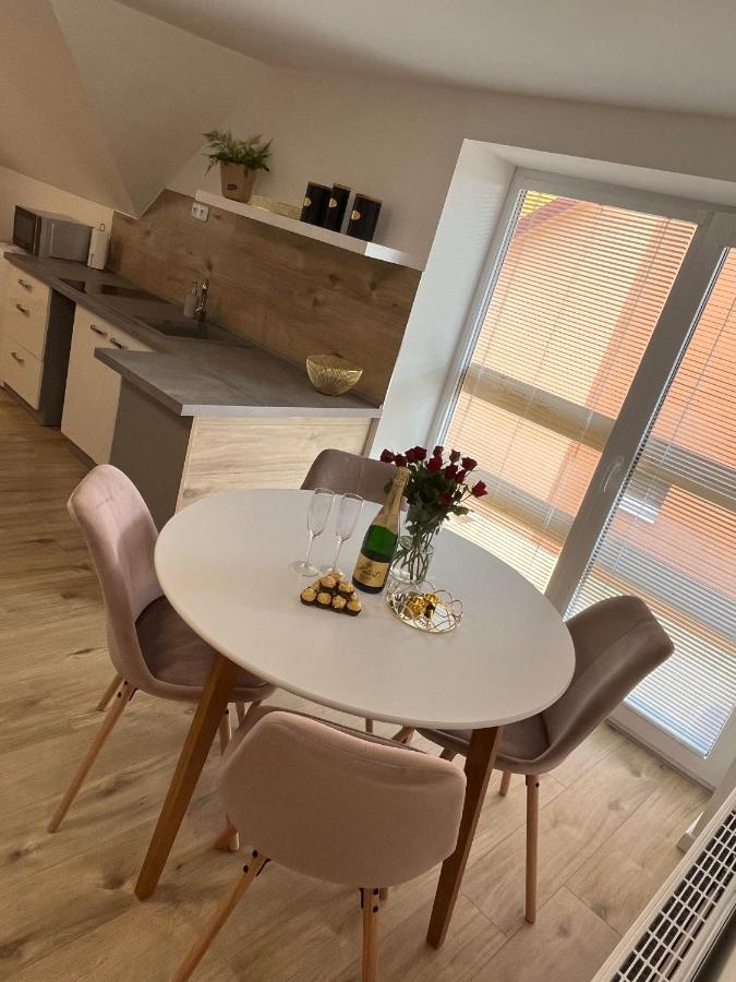 Deluxe Double Studio