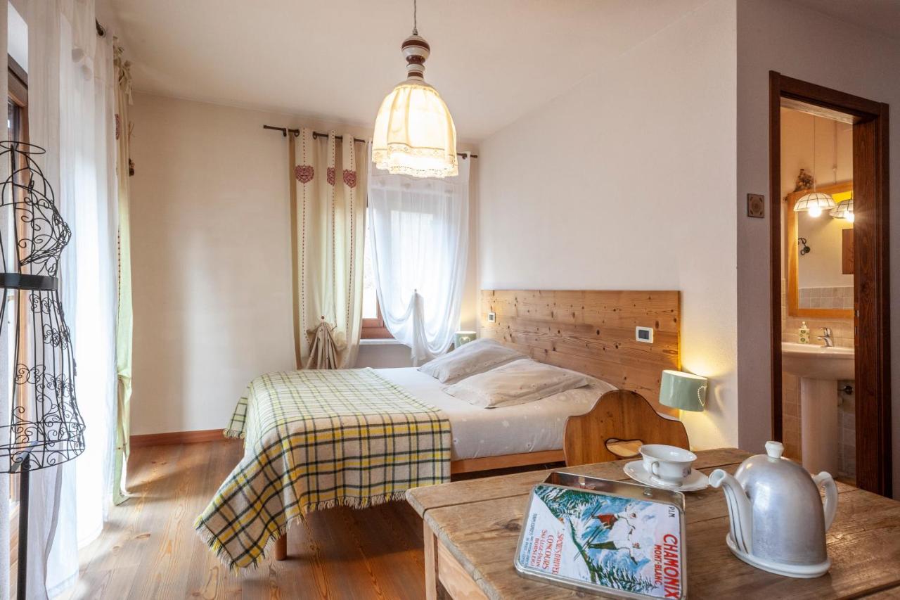Maison Le Champ B&B Questa casa non è un albergo - Ferienwohnung La Salle