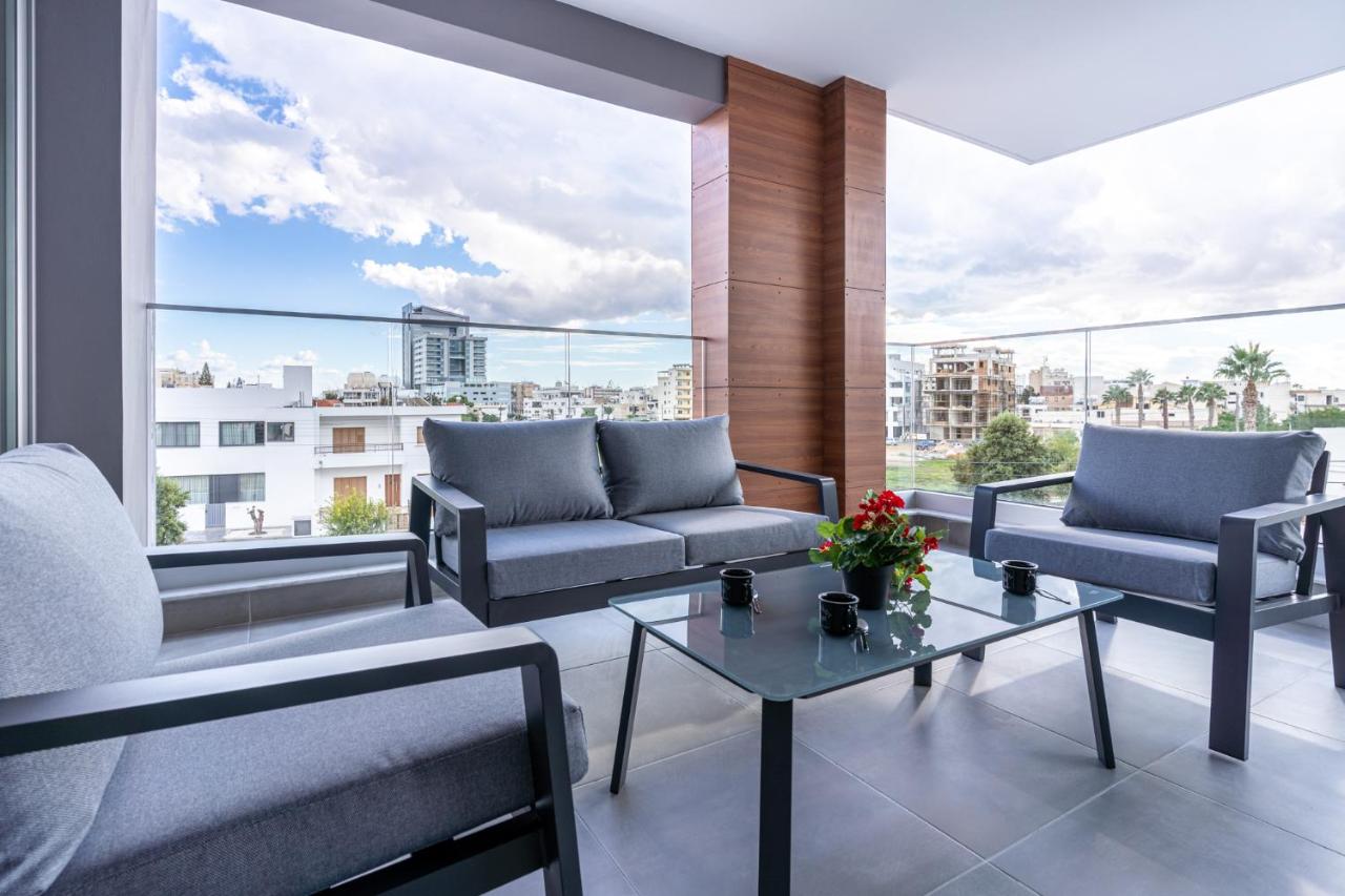 Sunflower 1-Bedroom Apartment in Larnaca - B&B Larnaka