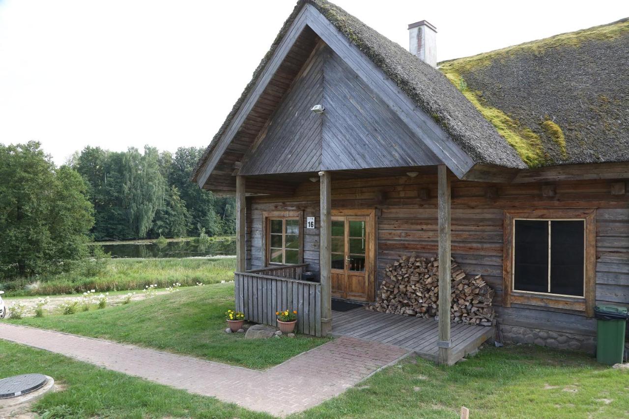 Sodyba šeimai "Obuolių namai" - B&B