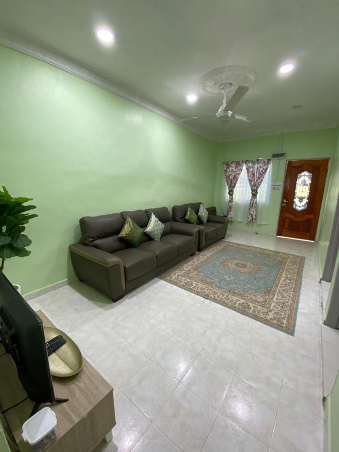 B&B Masjid Tanah - Green Home Homestay Melaka - Bed and Breakfast Masjid Tanah