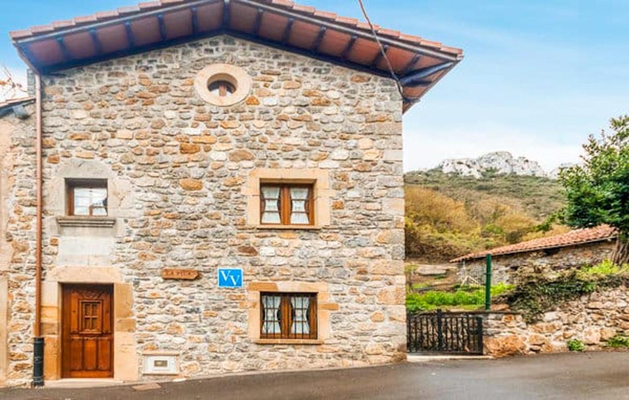 Holiday home in rural area with mountain view in Trescares - Ferienwohnung