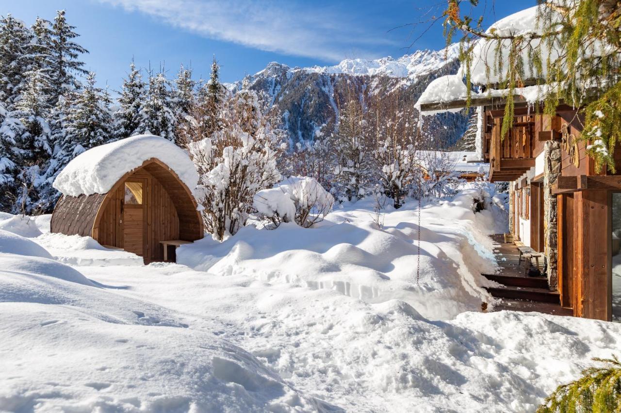 B&B Chamonix - Chalet 280m2 Sauna Cinema 12pax Heart of Les Praz - Bed and Breakfast Chamonix