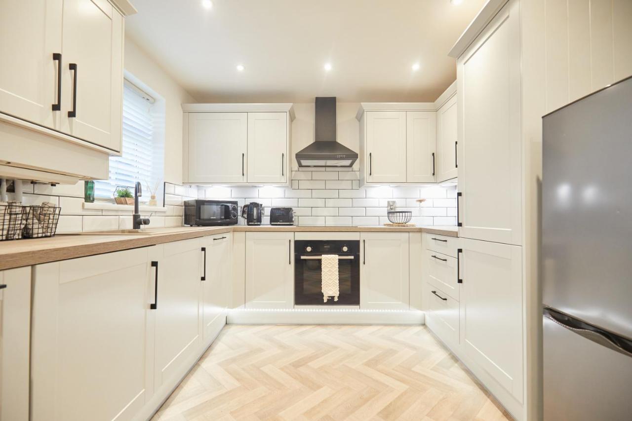 B&B Norwich - Luxurious and Modern 3 Bed townhouse with Parking - Bed and Breakfast Norwich