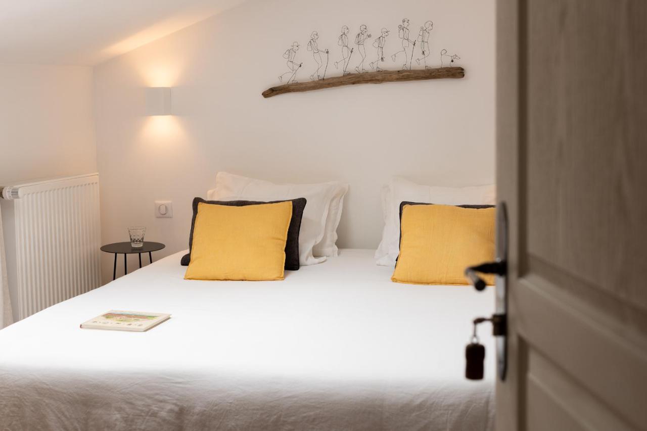 Small Double Room - Côté Cour