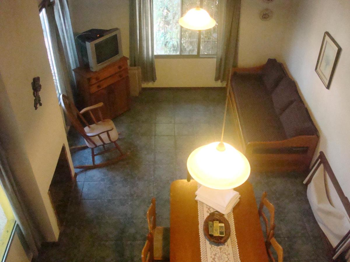 Bungalow (6 Adults)