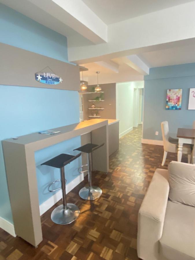 Prédio frente mar 3 quartos Balneário camboriú BrisaMarBC3 - B&B Balneário Camboriú