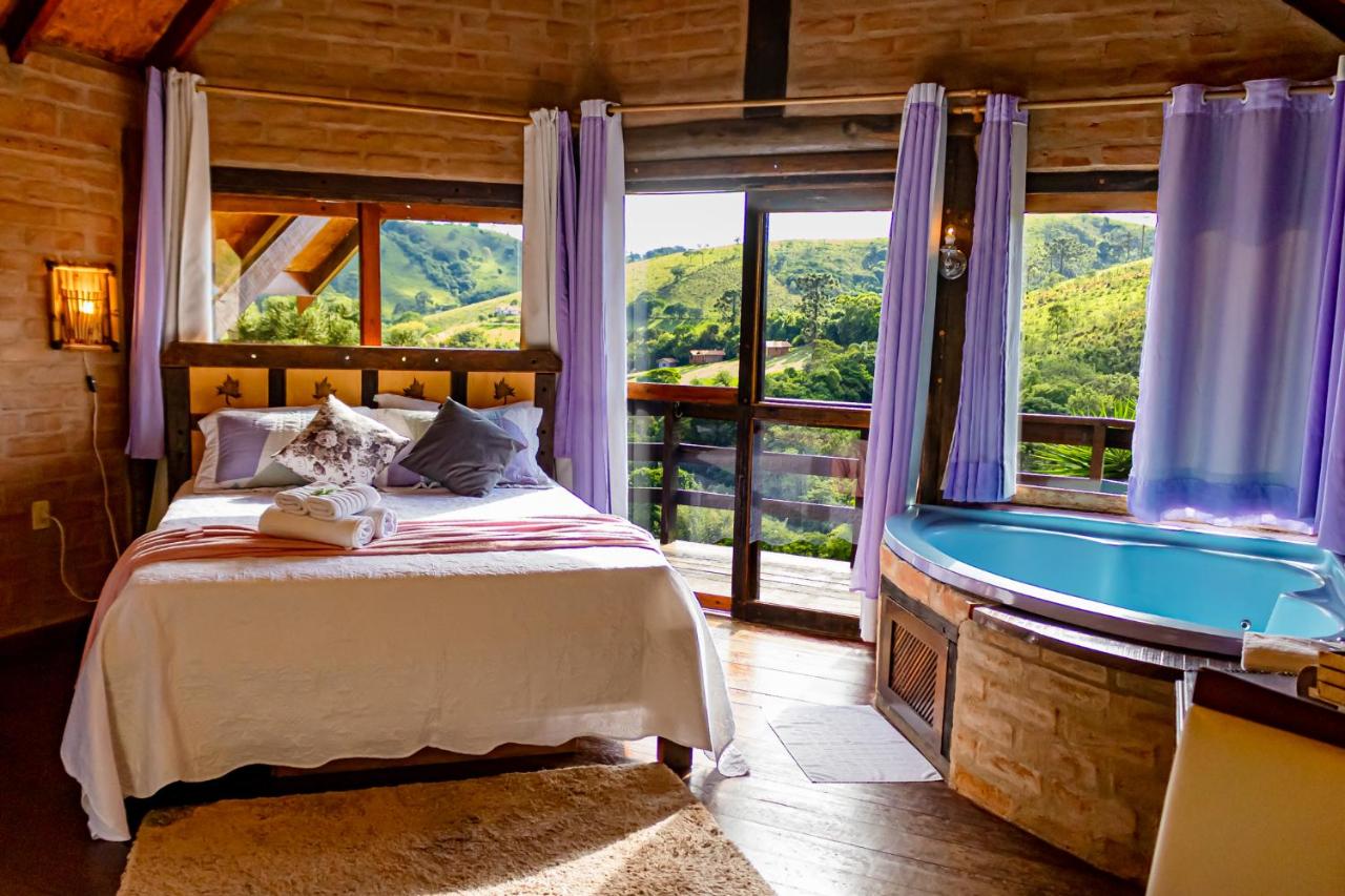 Master Superior Chalet with Hot Tub