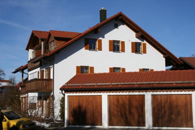Ferienwohnung Schmölzer - B&B Roßhaupten