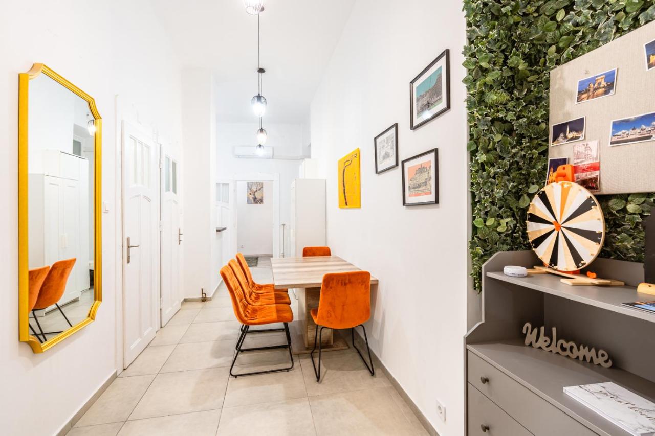Spacious Premium Two-Room Apartment by Buda Castle - Ferienwohnung Budapest