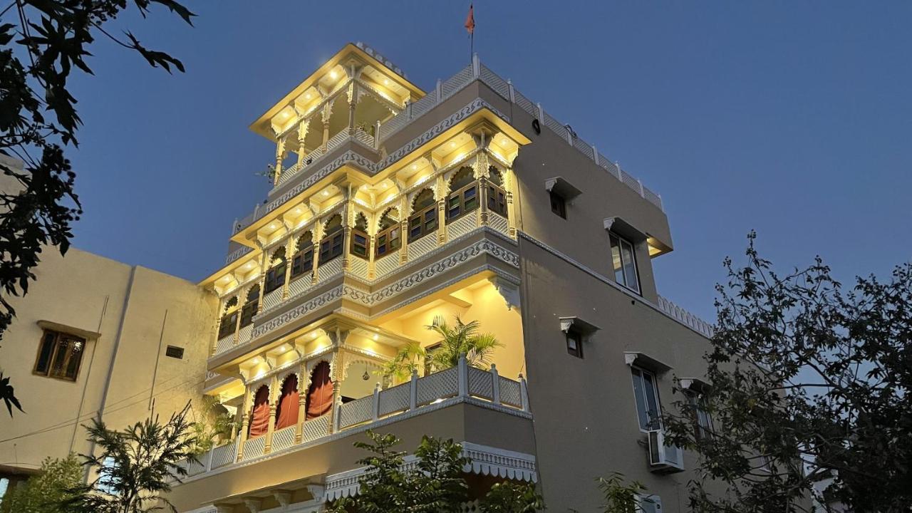 B&B Udaipur - PETAL OF MEWAR - A Luxury Boutique Hotel - Bed and Breakfast Udaipur