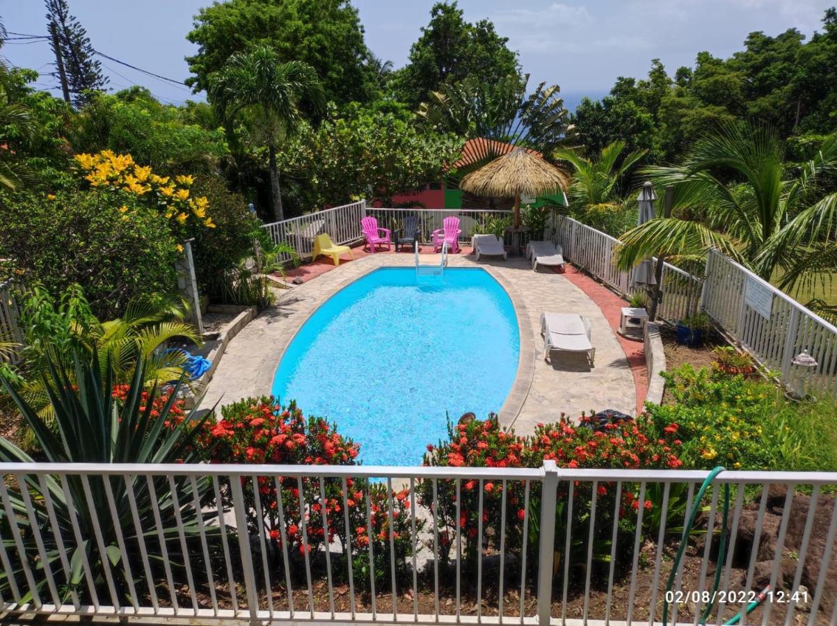 Gîte Ti Papiyon - Ferienwohnung Village