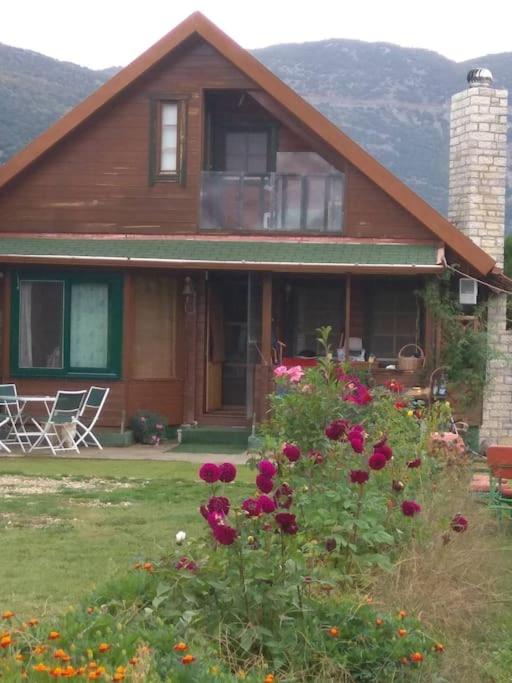 Chalet Επισκοπικό Ιωάννινα Ξύλινο σπίτι σε κτήμα - B&B Episkopikó