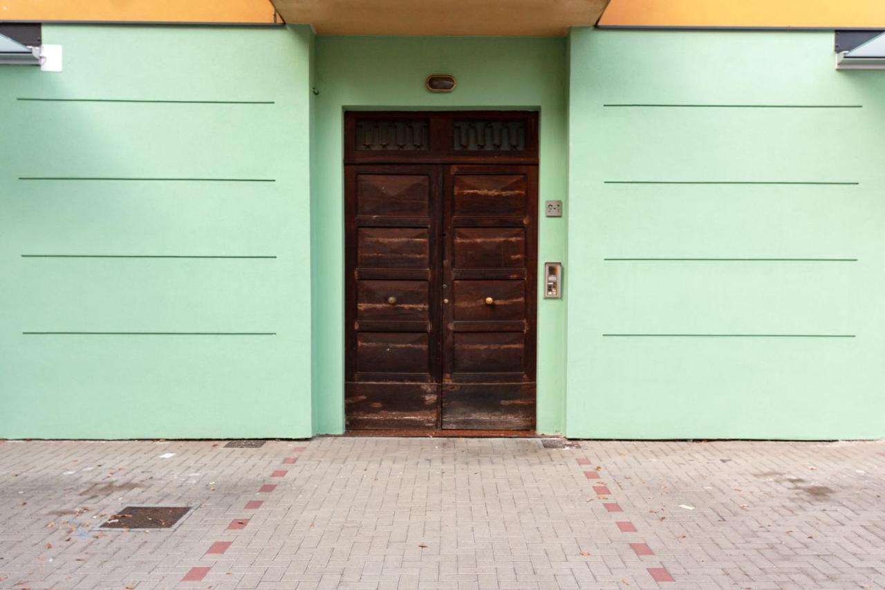 Shakira Apartments - B&B Parma