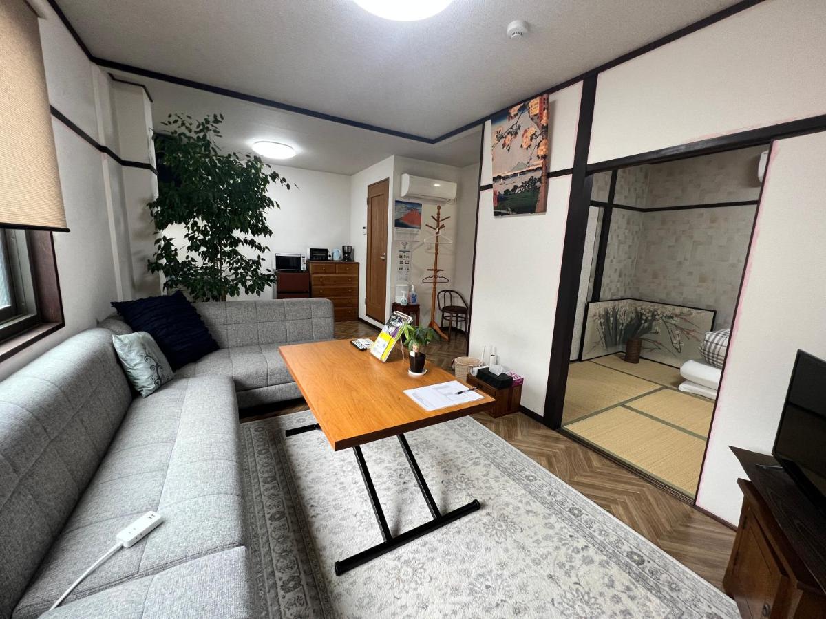Apartment with Shower