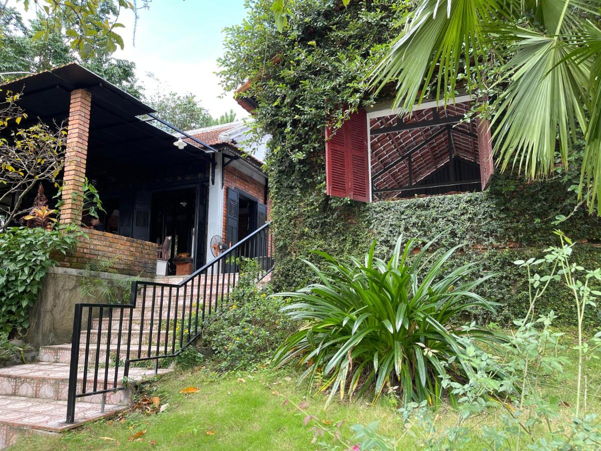 Deluxe Bungalow mit Gartenblick