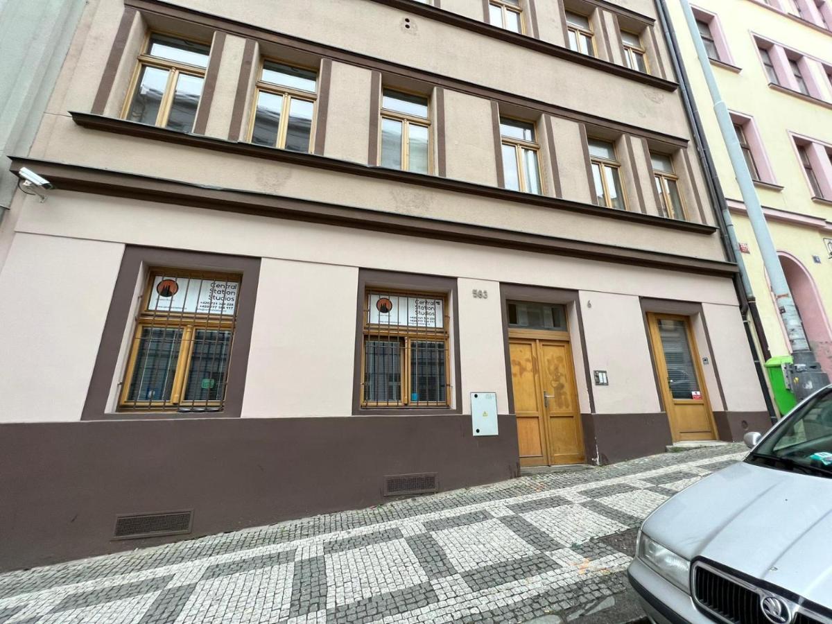 Central Studios - B&B Praga