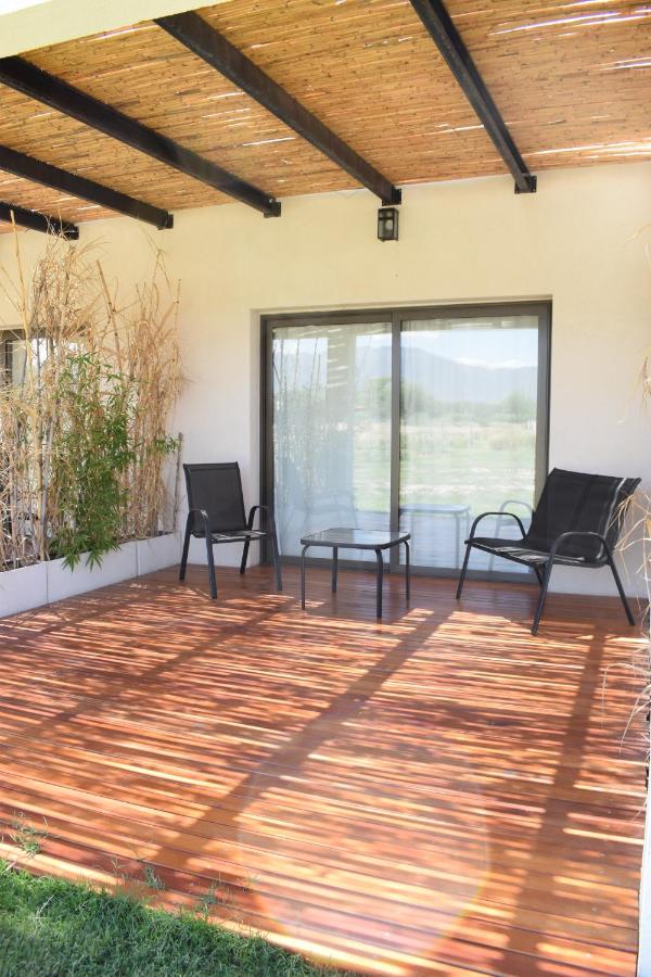 Camera Matrimoniale con Vista Montagna