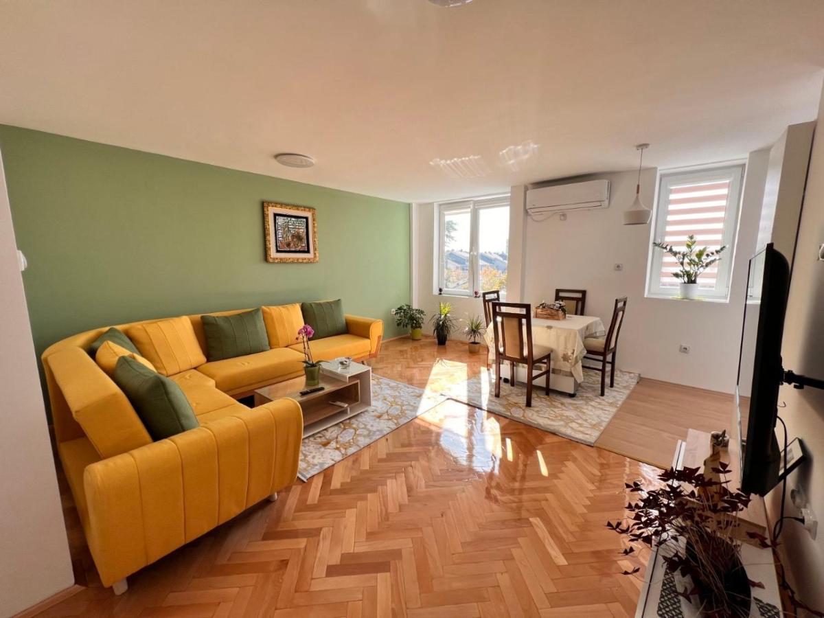 The Goldie Apartment - Ferienwohnung Skopje