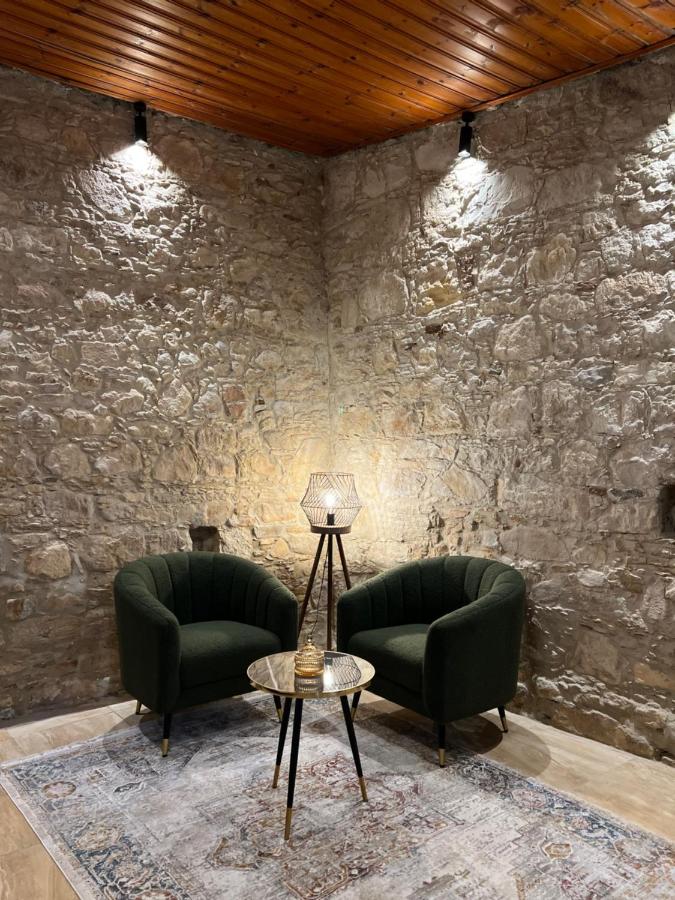 VHouse at Vouni - B&B