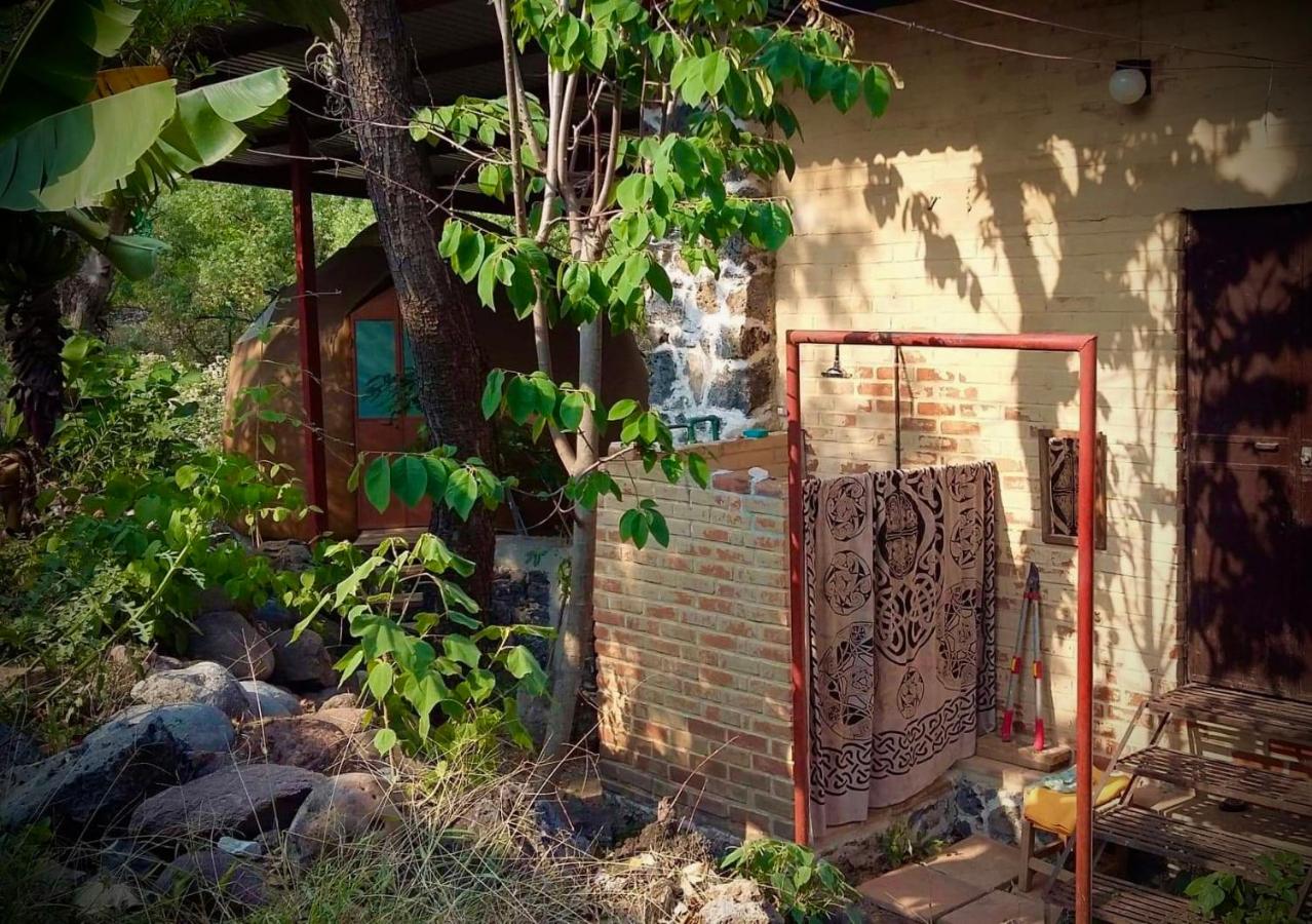 Zweibettzimmer mit Bergblick