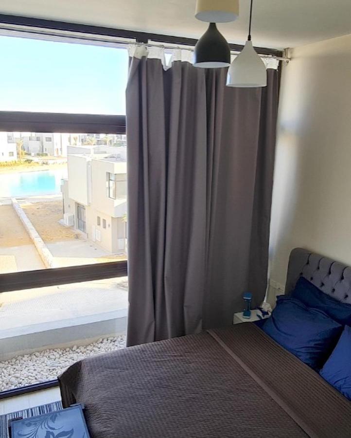 Queen Room with Pool View