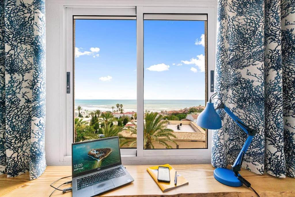 50 shades of blue - B&B Torrevieja