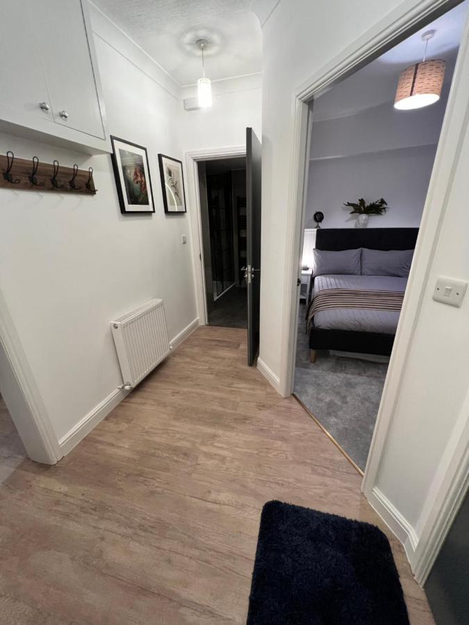 Modern Town-Centre Apartment - Bed and Breakfast