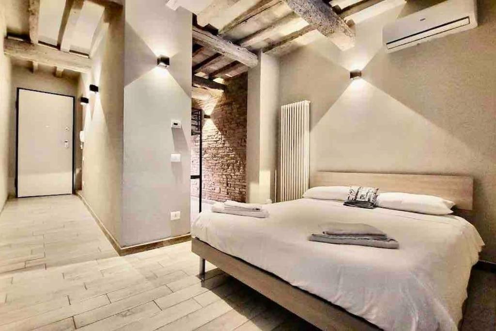 B&B Parma - Luxury Home in Centro Da Marghe by Revenue House - Bed and Breakfast Parma