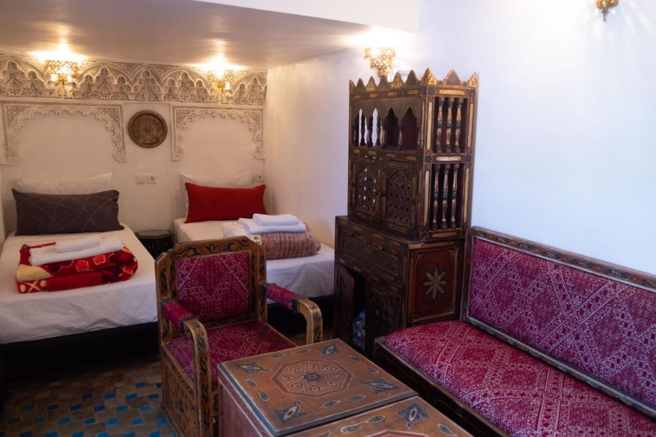 Dreibettzimmer mit eigenem Bad