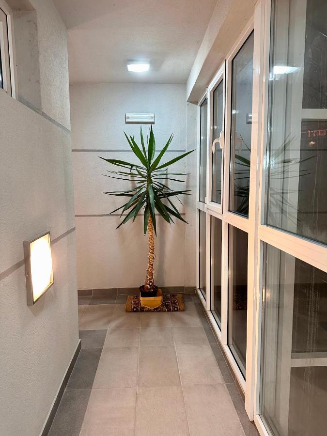 Prelep Pogled, Elegantan Komfor Blizu Centra, Besplatan Parking, Apartman Floresta - B&B Vrnjačka Banja