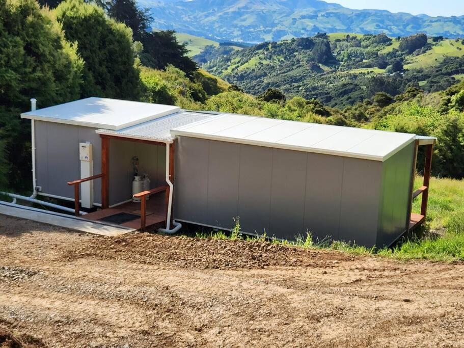 Glenwood Akaroa Bush Retreat - Kanuka Hut - Bed and Breakfast