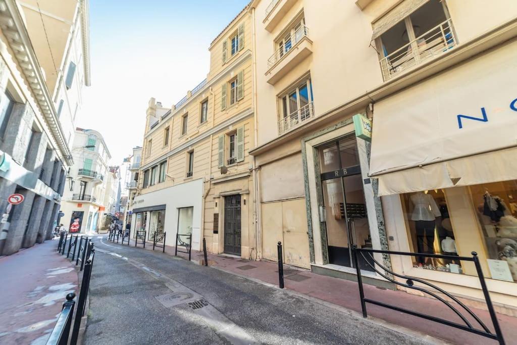 Luxury Apartment - 150m to Palais des Festivals ( Cannes ) - B&B