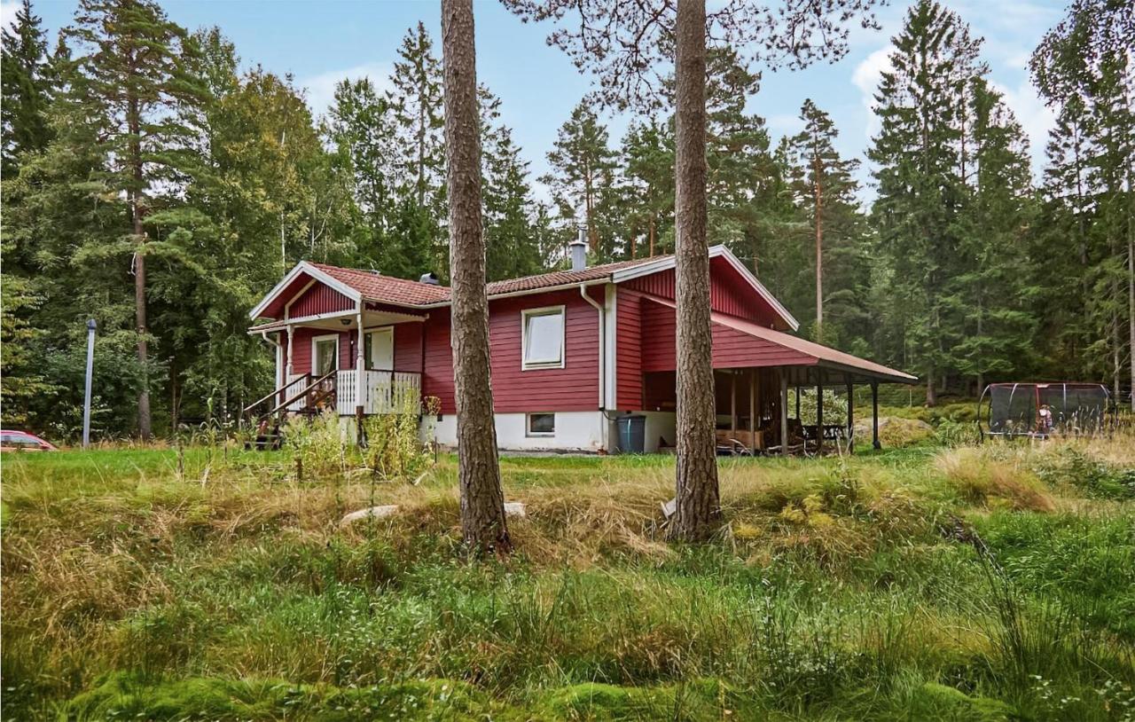 B&B Henån - Beautiful Home In Henn With Sauna, 2 Bedrooms And Internet - Bed and Breakfast Henån