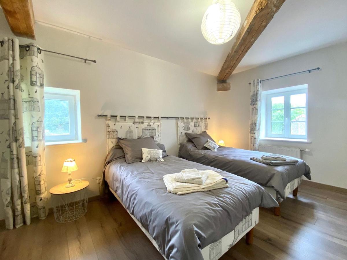 Grande maison rénovée avec jardin, proche de la basilique de Brioude, idéale pour randonnées et sports nautiques - Chambres d'hôtes Javaugues