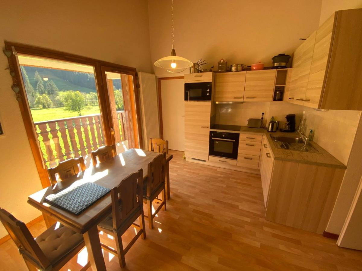 Appartement spacieux près des pistes avec balcon et WiFi - FR-1-692-14 - Chambres d'hôtes La Chapelle-d'Abondance