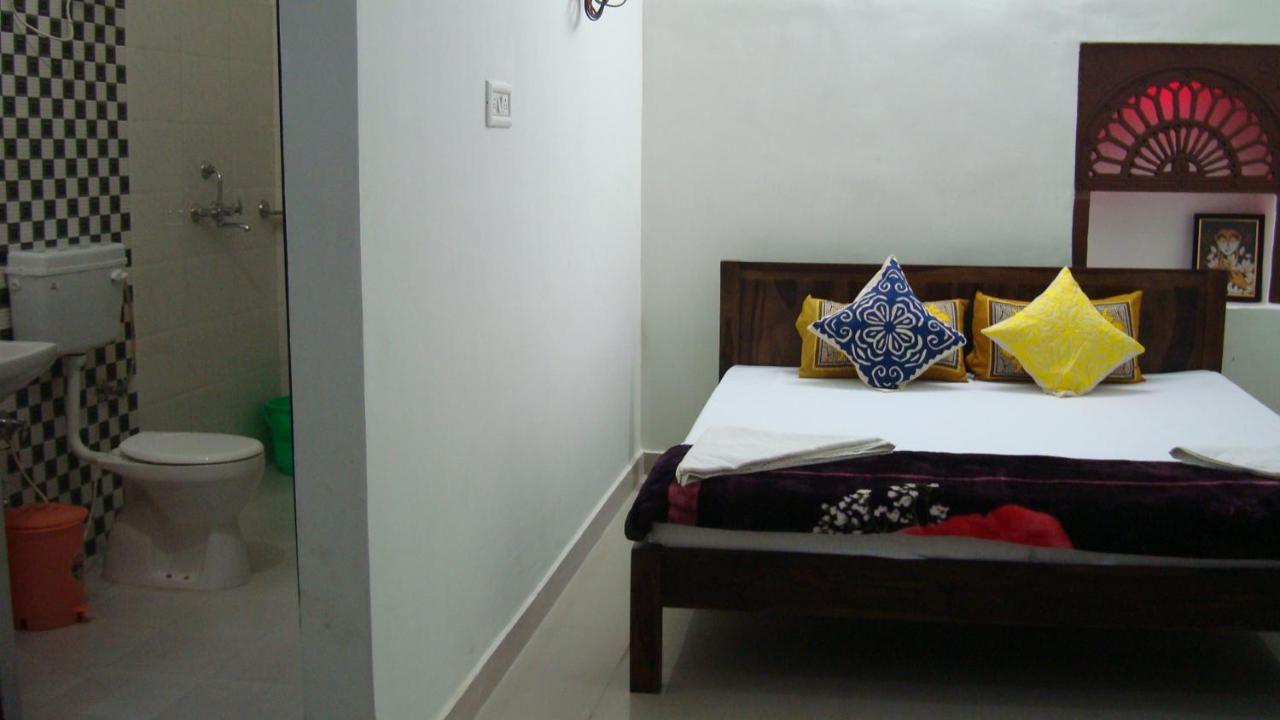 Large Double Room
