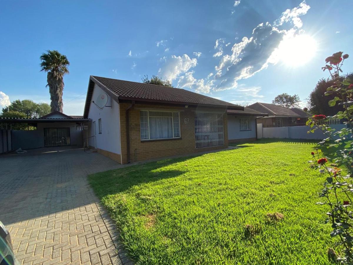 B&B Vaalpark - Simbia Contractors Inn - Bed and Breakfast Vaalpark